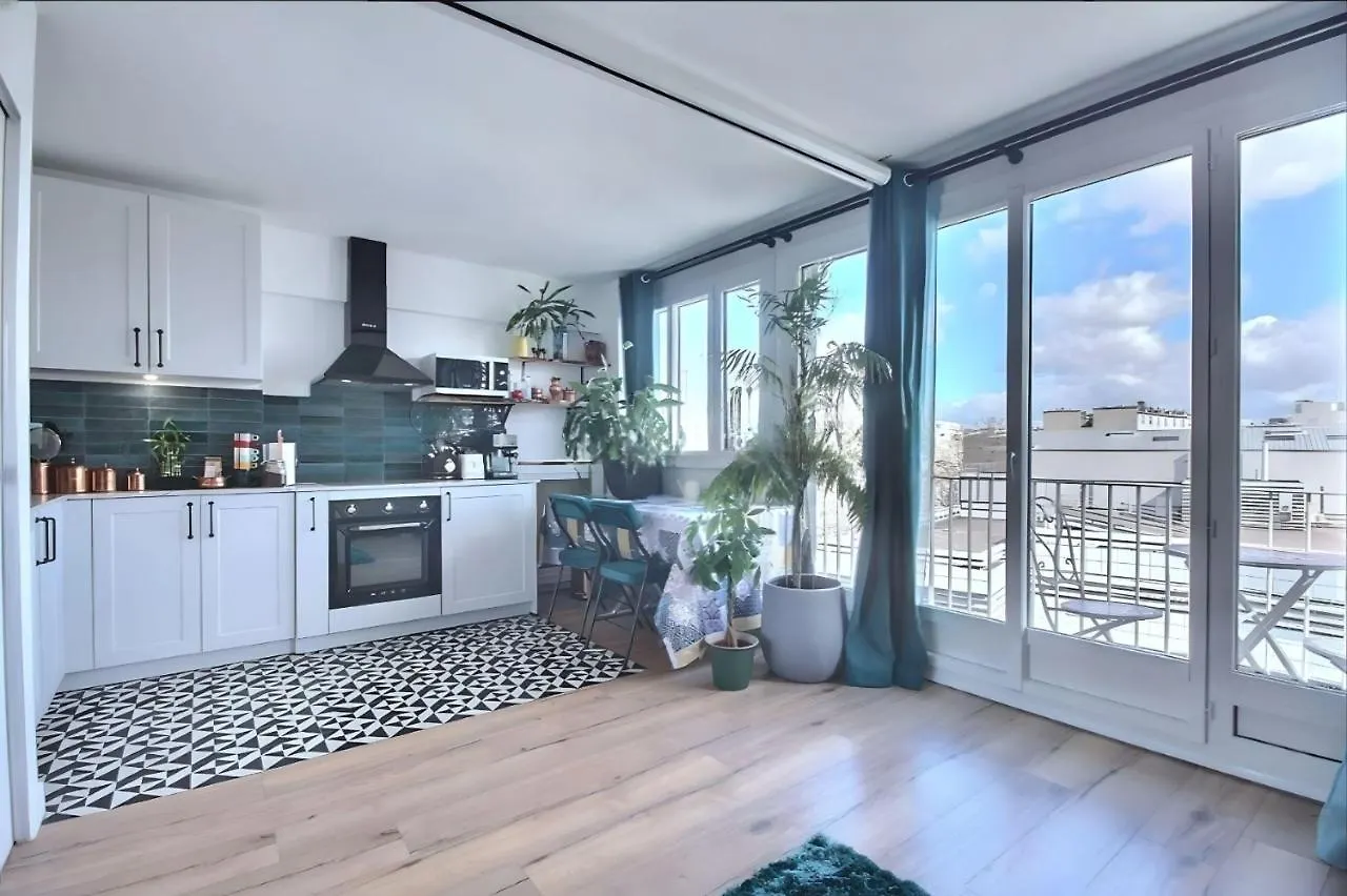 Апартаменты Paradis Du Canal St-martin Et Jardin Villemin *